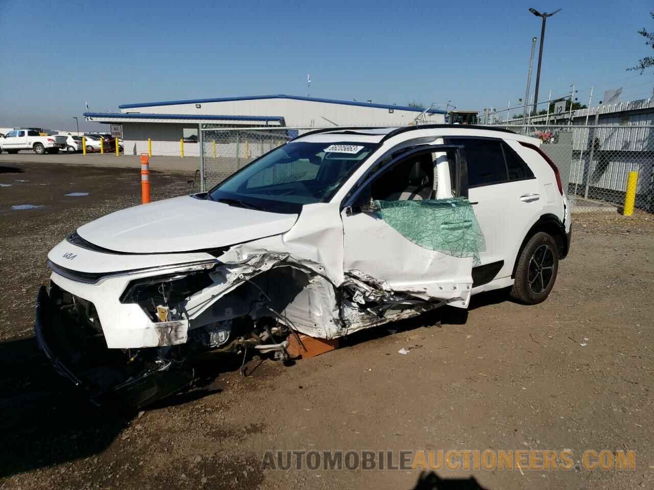 KNDCT3LE9P5110541 KIA NIRO SX 2023