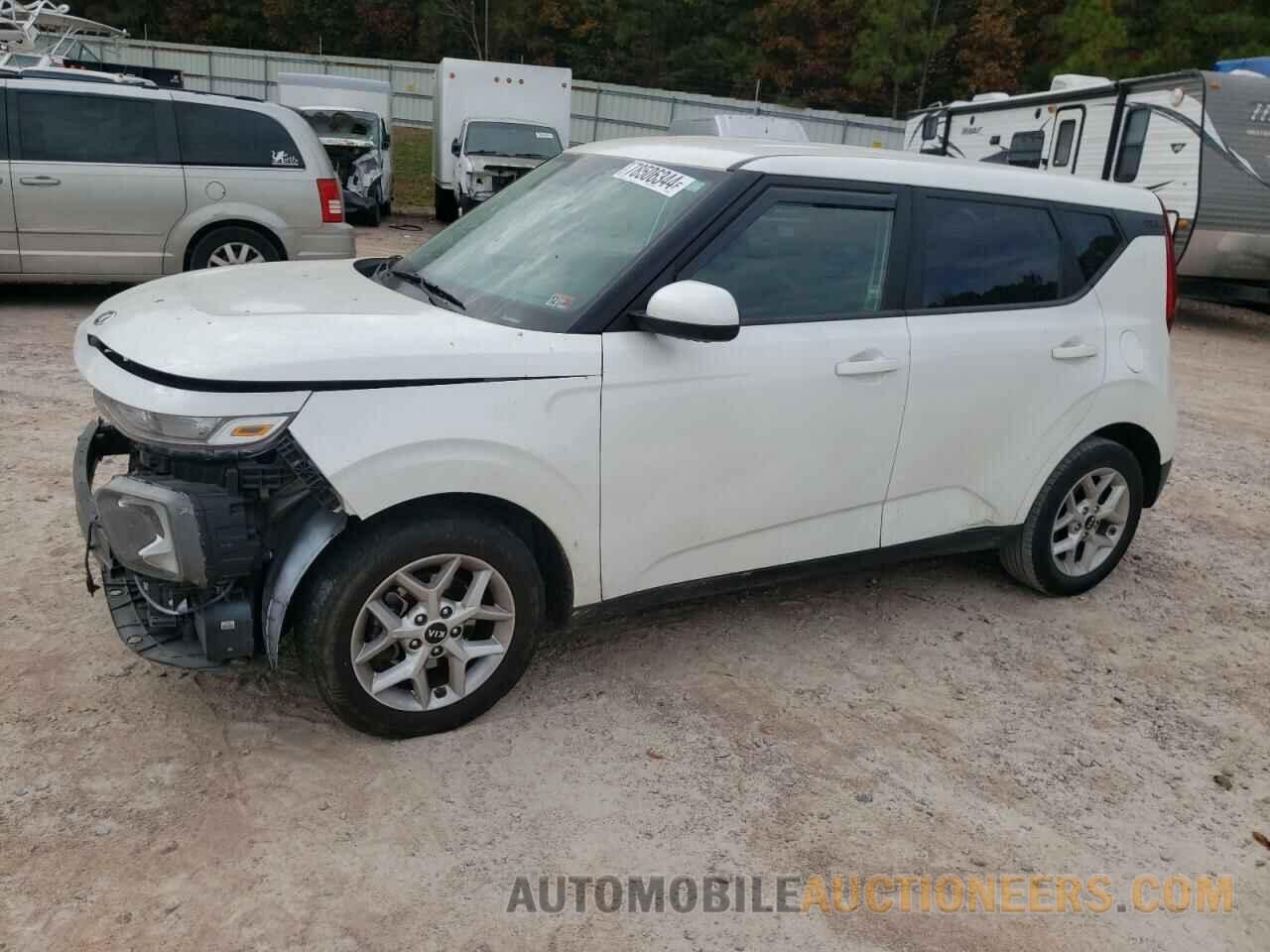 KNDJ23AU0L7002070 KIA SOUL 2020