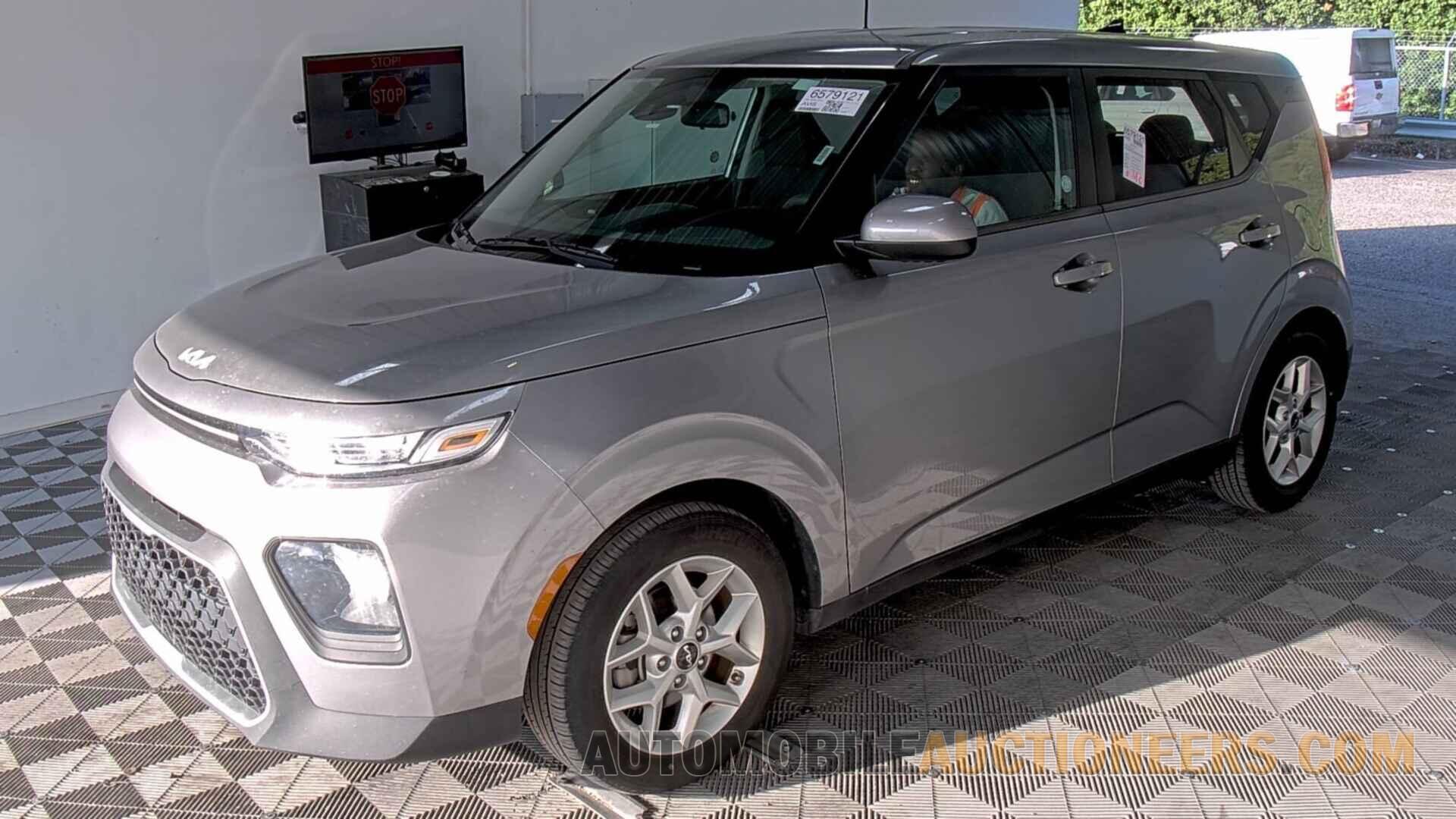 KNDJ23AU0N7810373 Kia Soul 2022