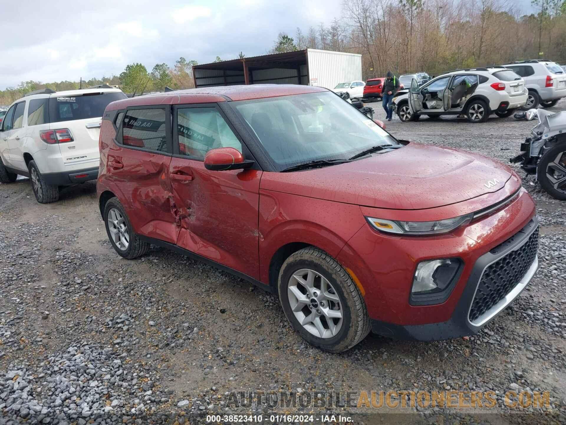 KNDJ23AU0N7813838 KIA SOUL 2022