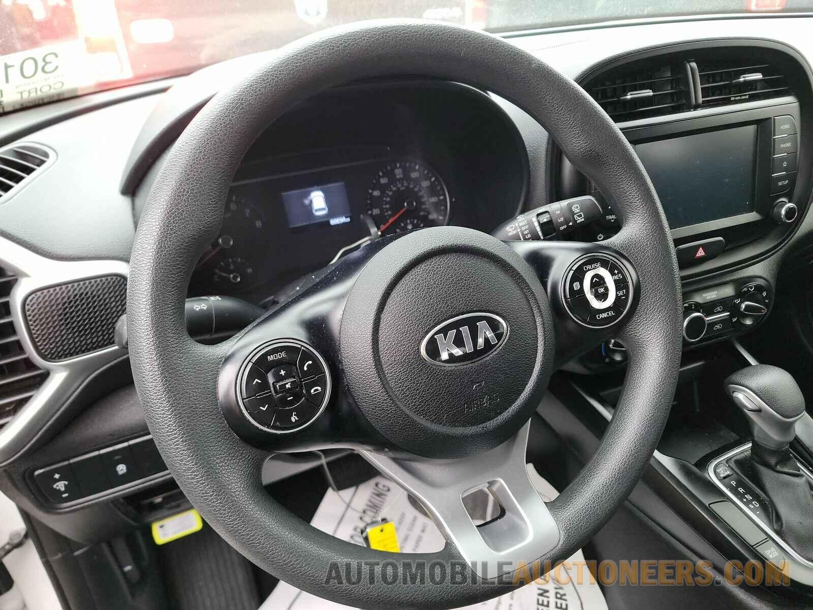 KNDJ23AU4M7143578 Kia Soul 2021