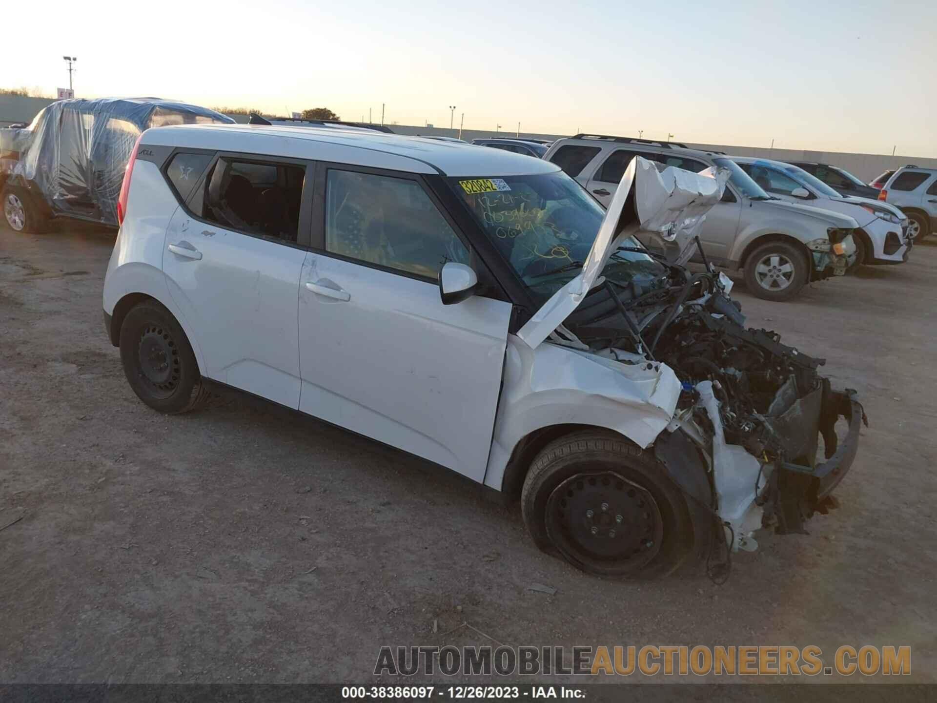 KNDJ23AU6L7069983 KIA SOUL 2020