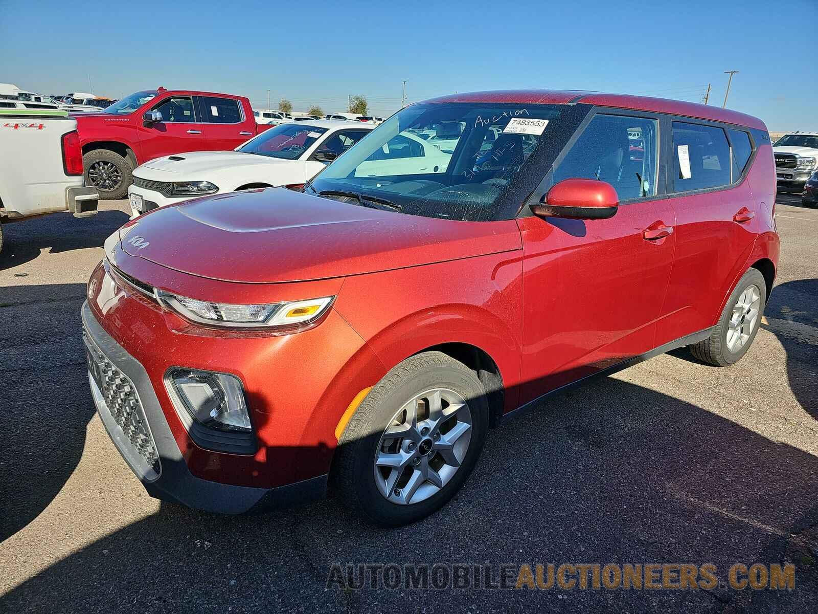 KNDJ23AU8N7815529 Kia Soul 2022