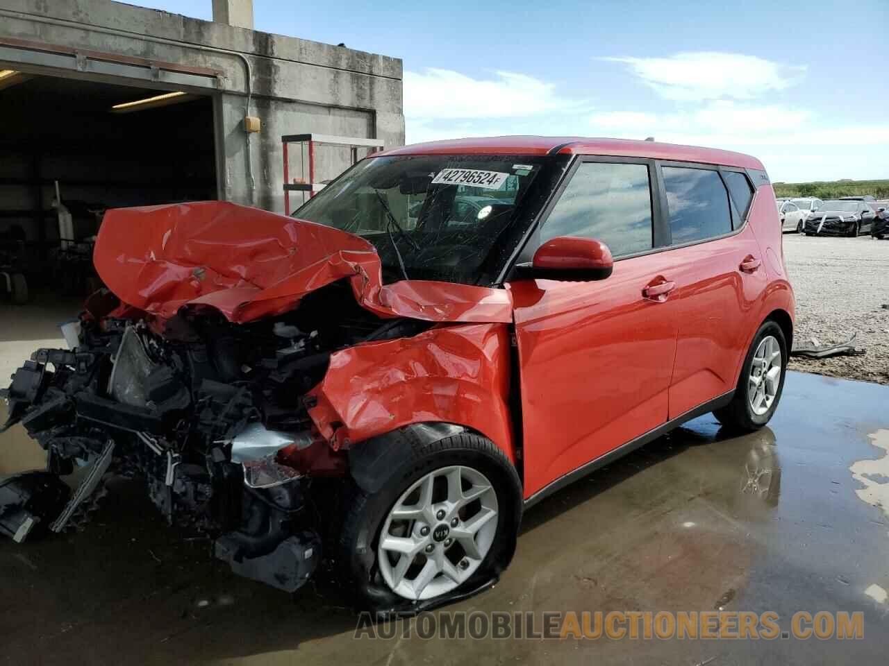 KNDJ23AU9L7007557 KIA SOUL 2020