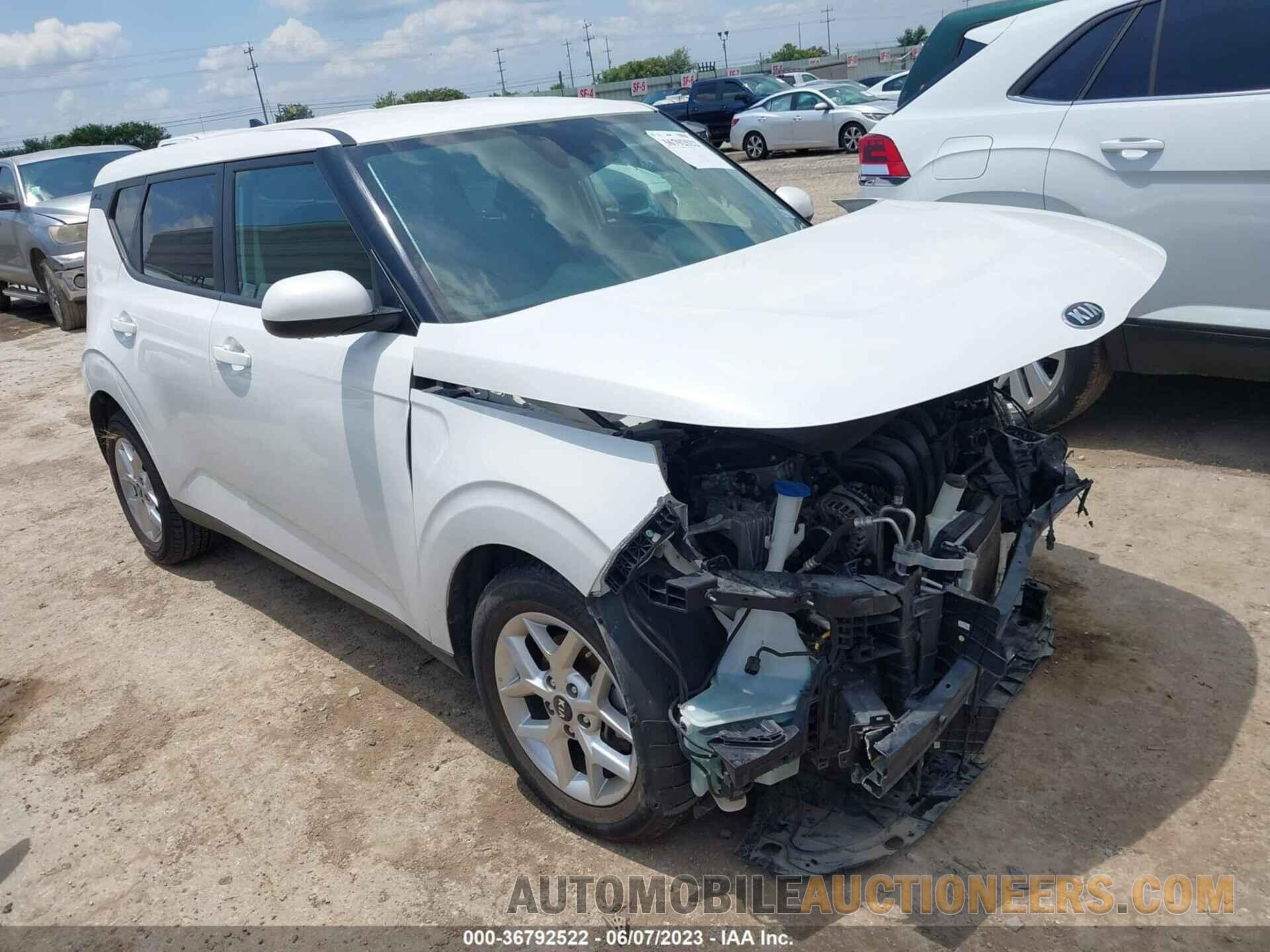 KNDJ23AU9L7026464 KIA SOUL 2020