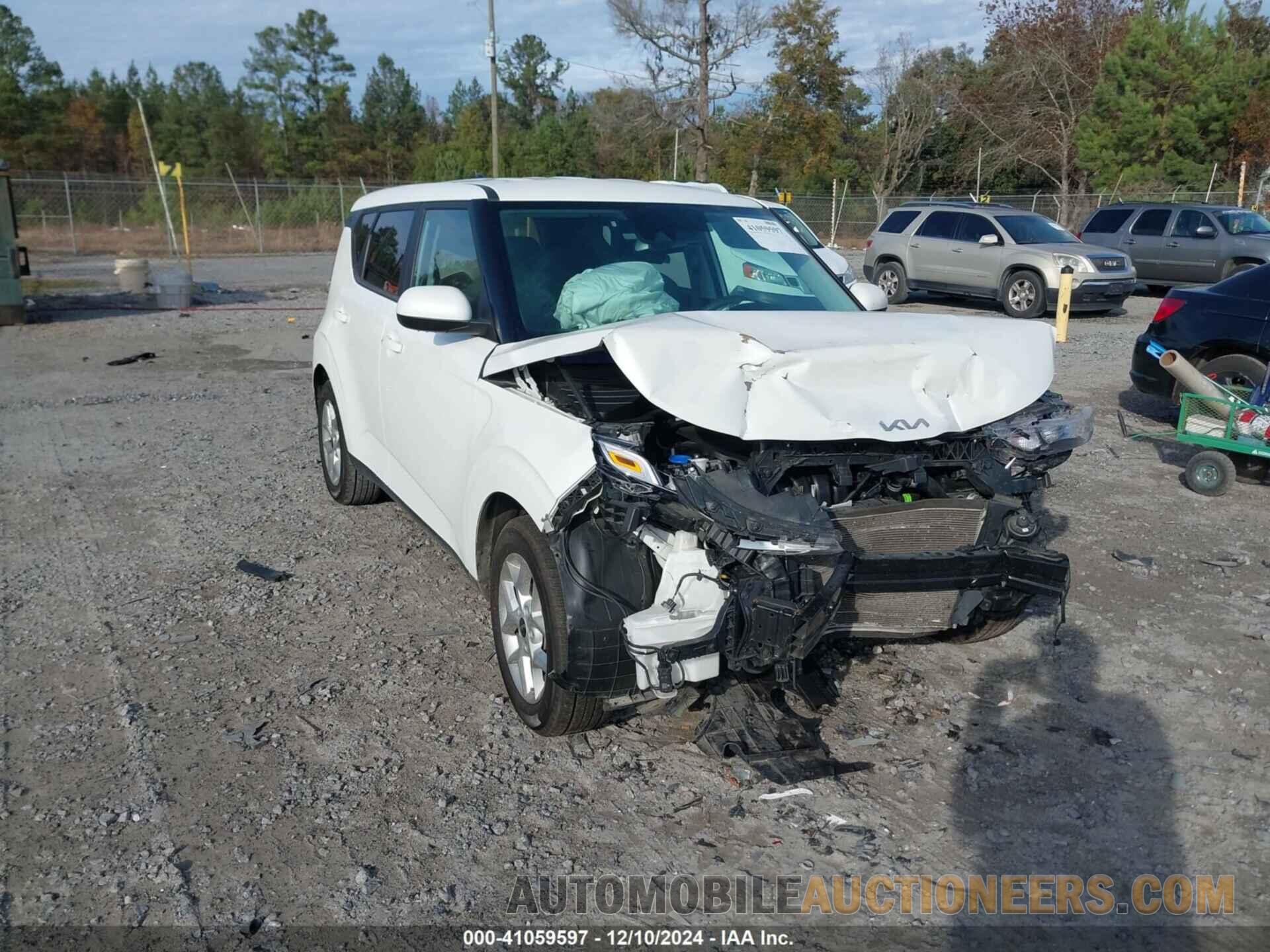 KNDJ23AUXN7164758 KIA SOUL 2022