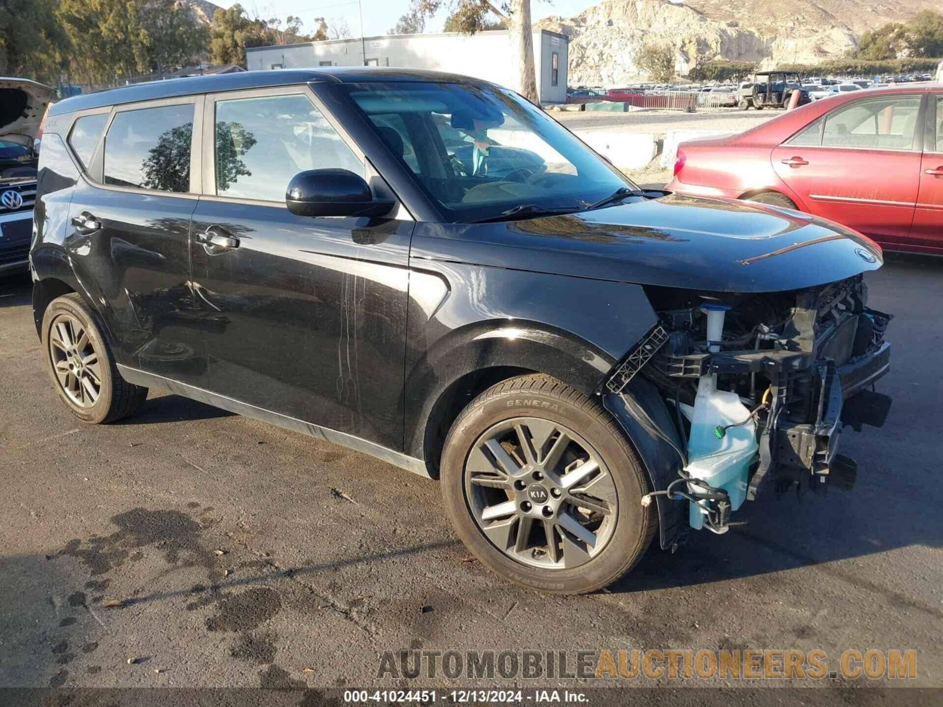 KNDJ33AU3L7124211 KIA SOUL 2020