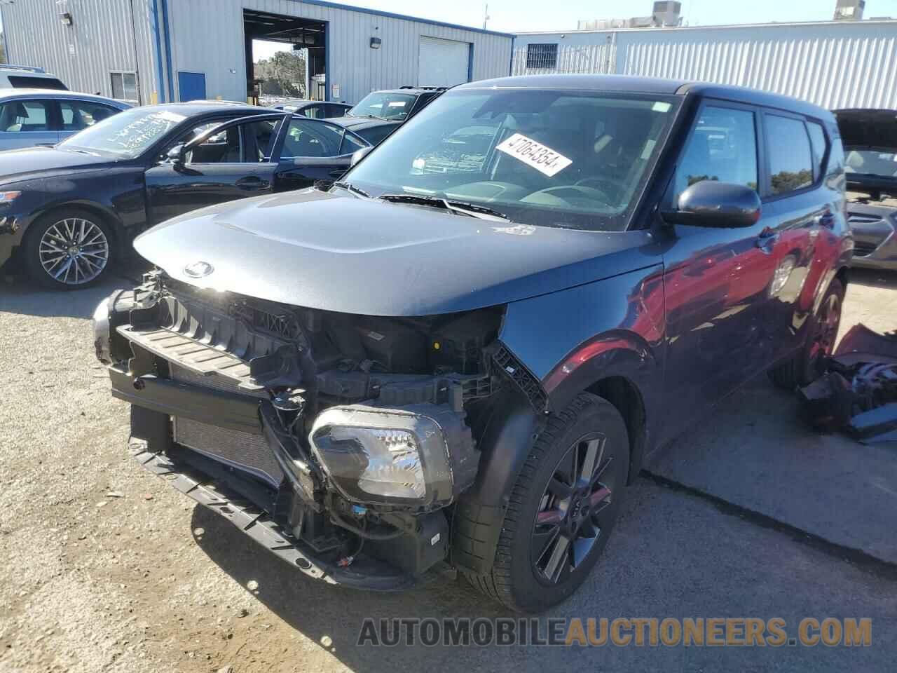 KNDJ33AU4M7768284 KIA SOUL 2021