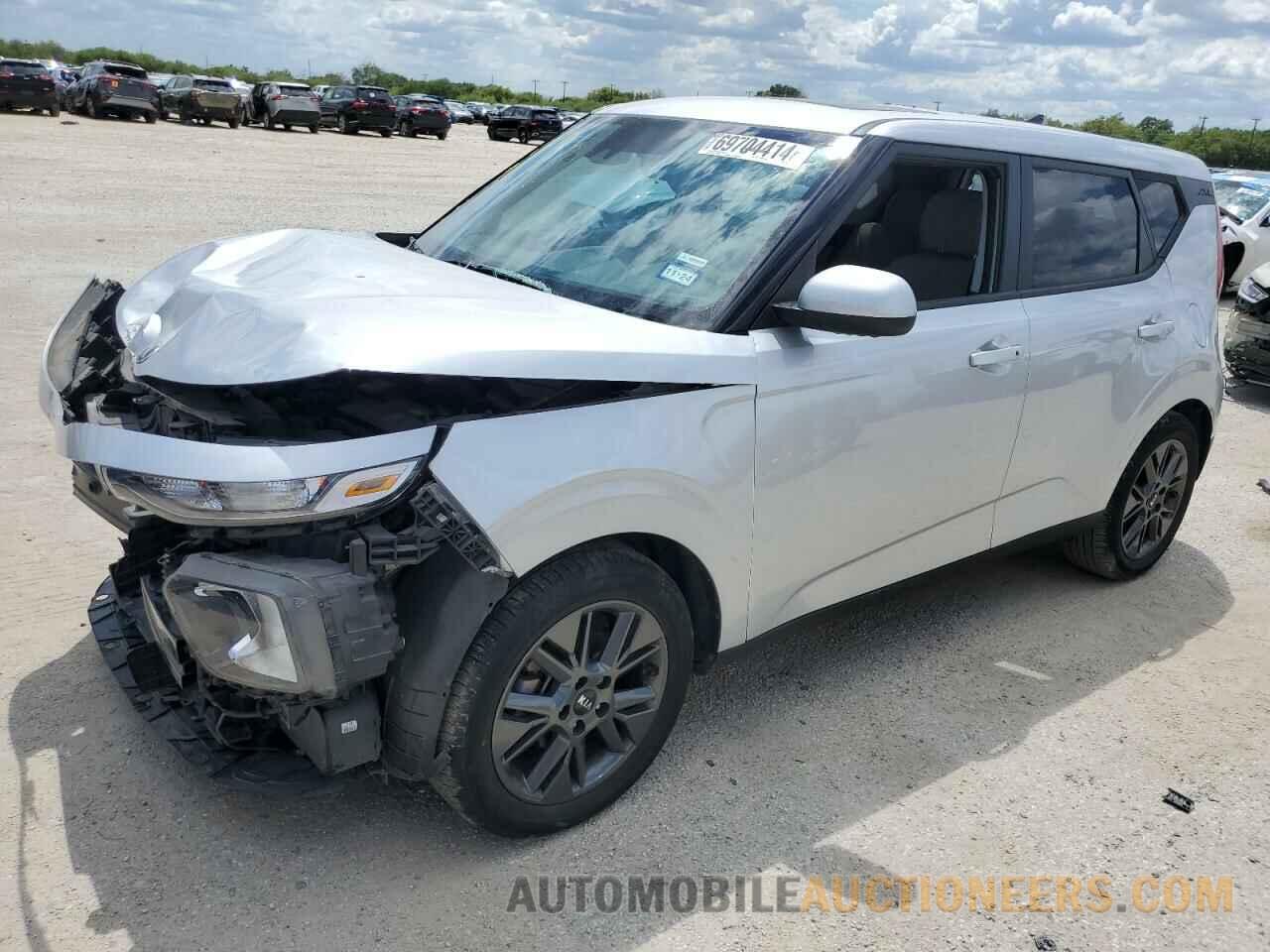 KNDJ33AU5M7739652 KIA SOUL 2021