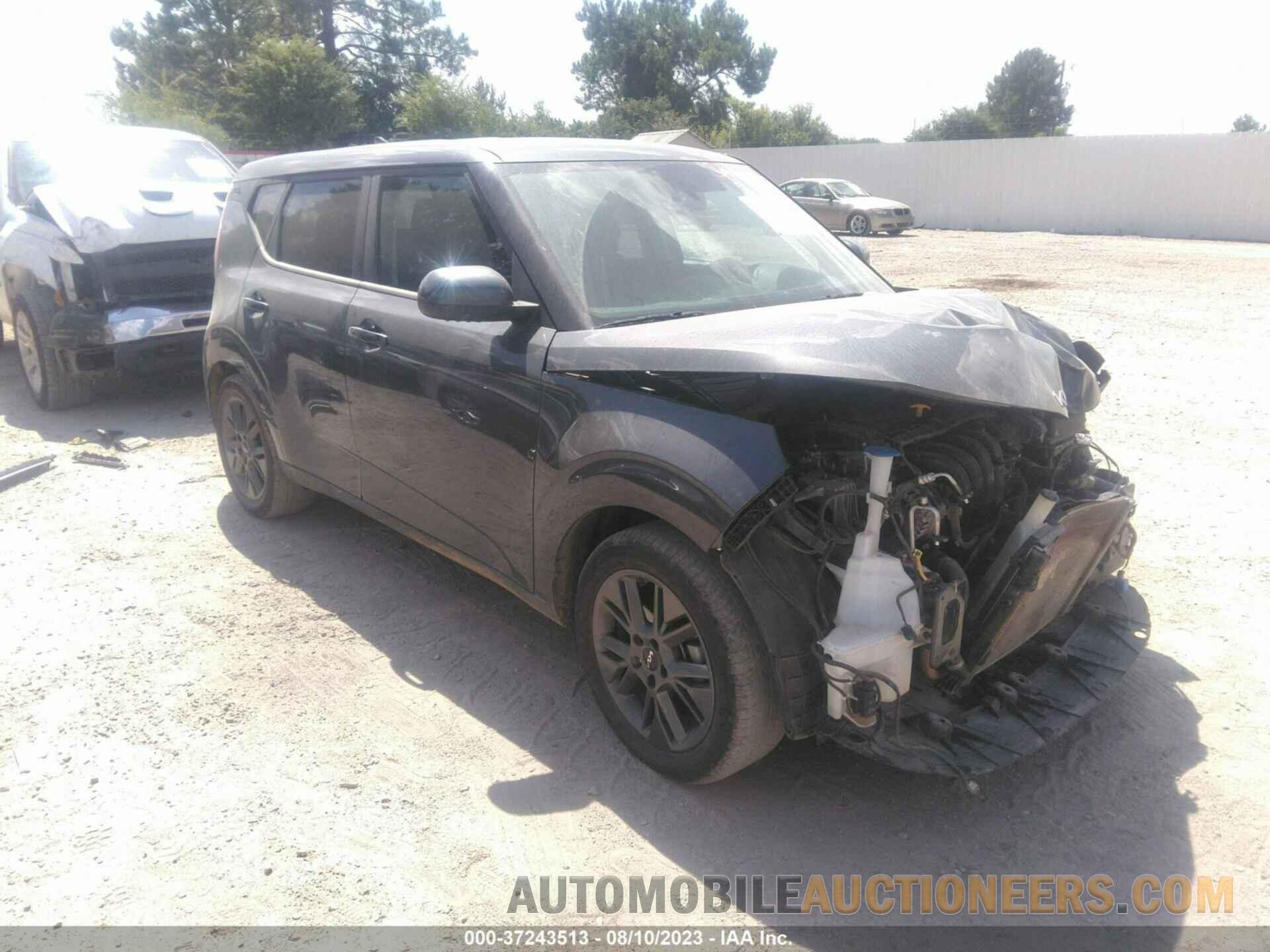 KNDJ33AU8N7826995 KIA SOUL 2022