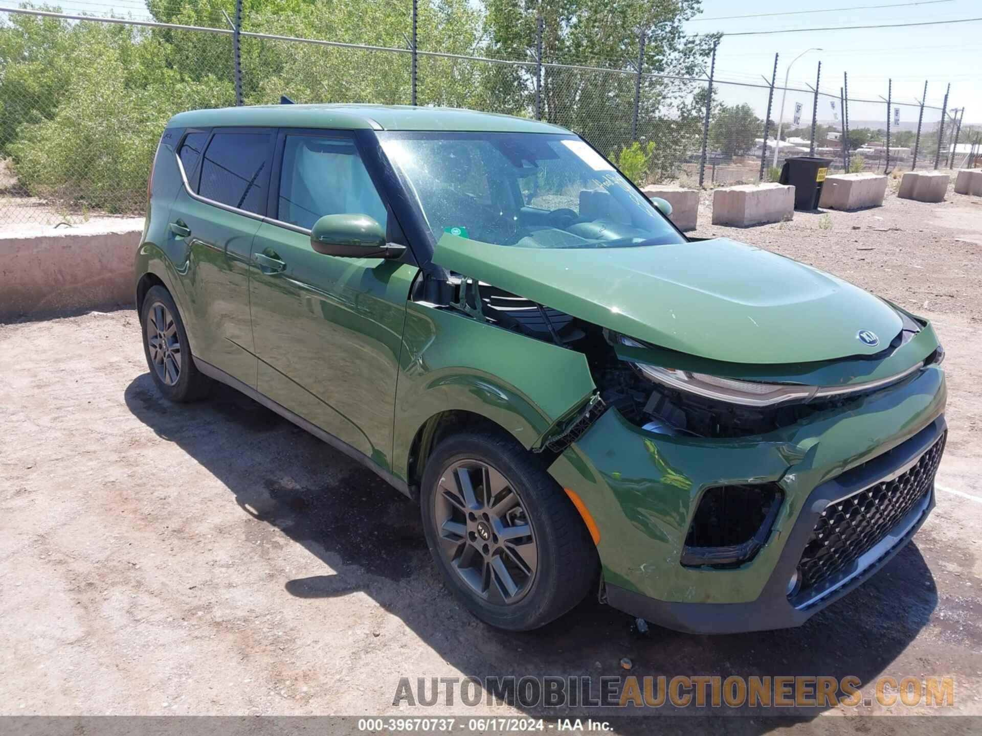 KNDJ33AUXL7116526 KIA SOUL 2020