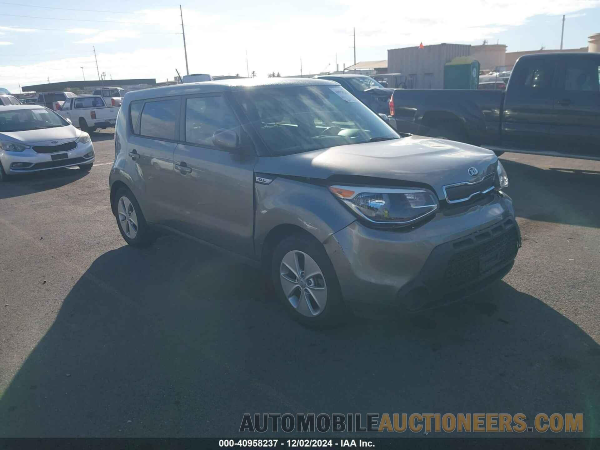 KNDJN2A20F7142446 KIA SOUL 2015