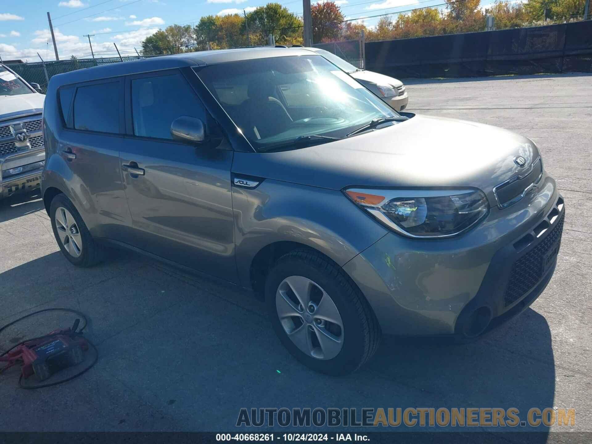 KNDJN2A21F7174967 KIA SOUL 2015