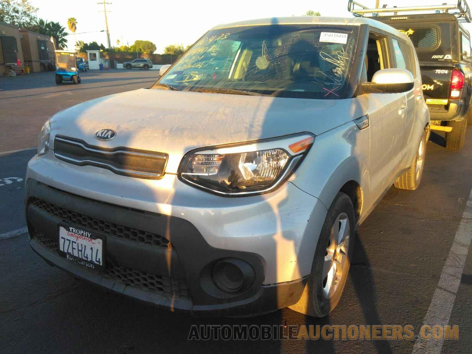 KNDJN2A21H7444086 Kia Soul 2017