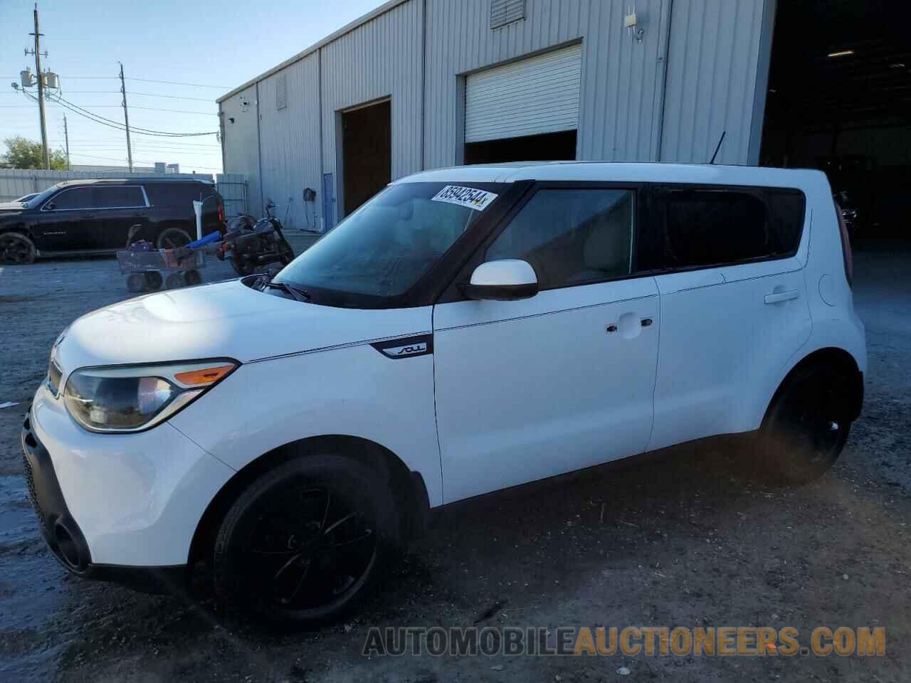 KNDJN2A22F7132565 KIA SOUL 2015