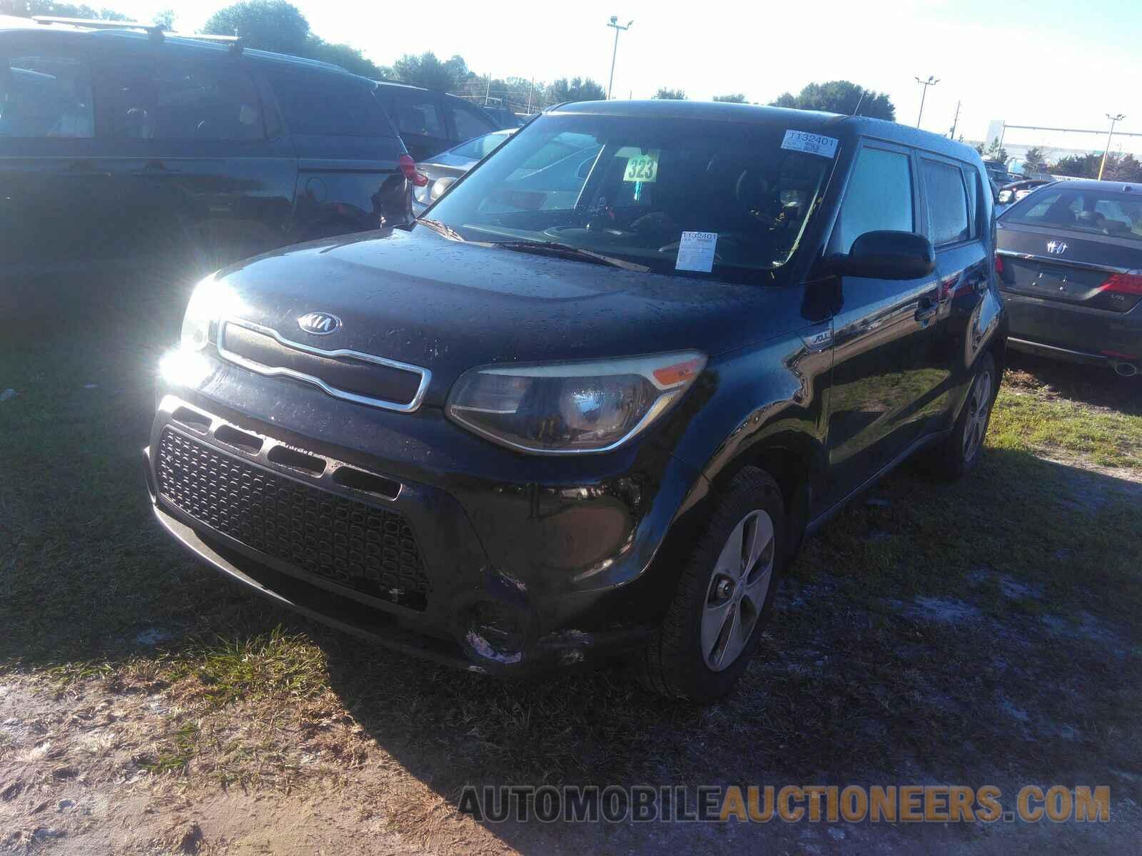 KNDJN2A22F7806844 Kia Soul 2015