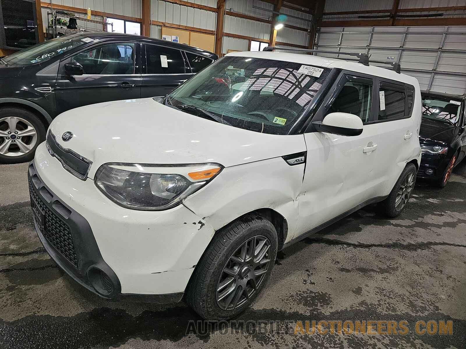 KNDJN2A22G7328040 Kia  2016