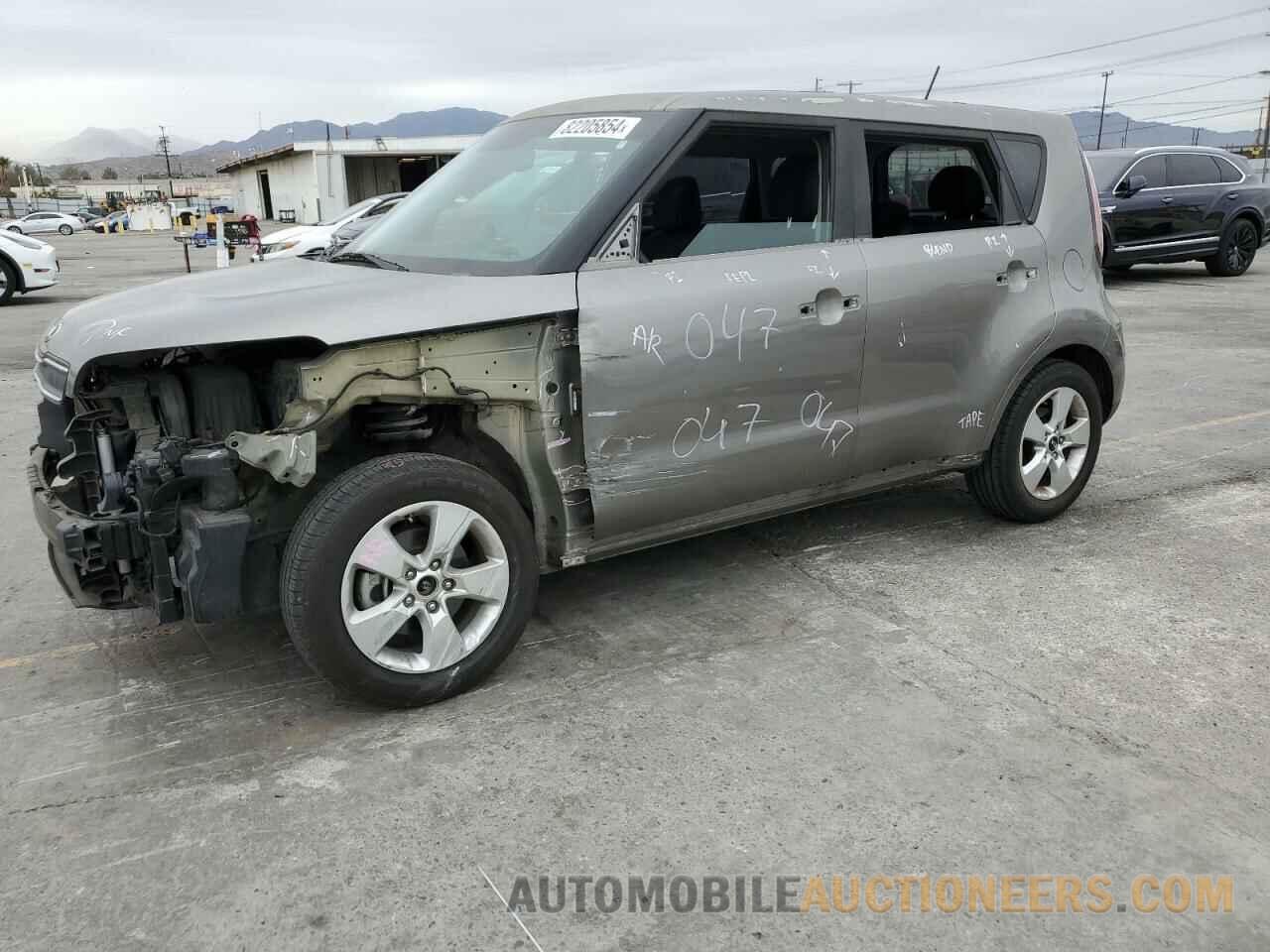 KNDJN2A24J7561781 KIA SOUL 2018