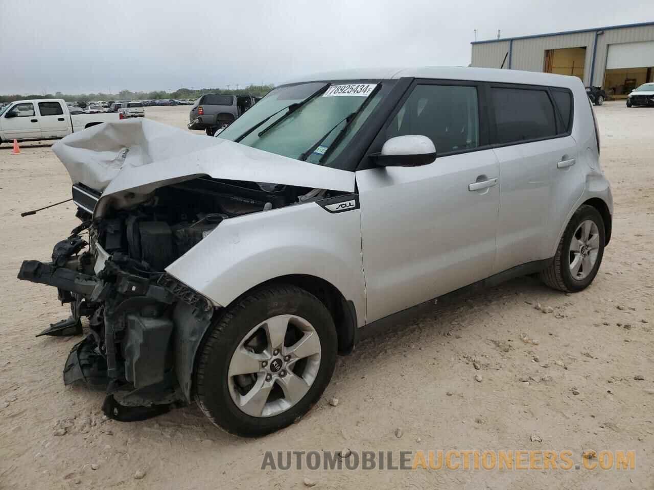 KNDJN2A24J7564860 KIA SOUL 2018