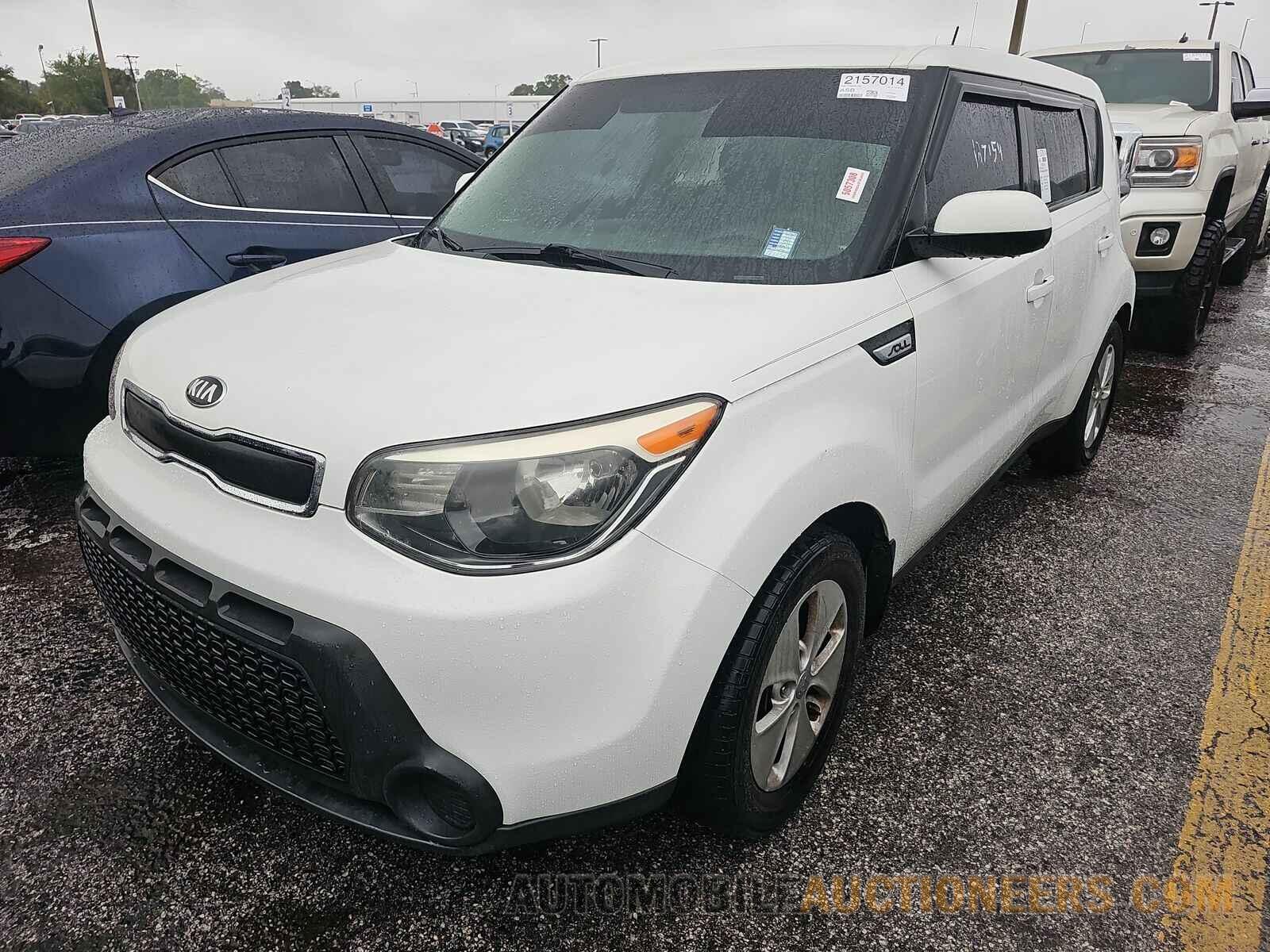 KNDJN2A26F7809195 Kia  2015