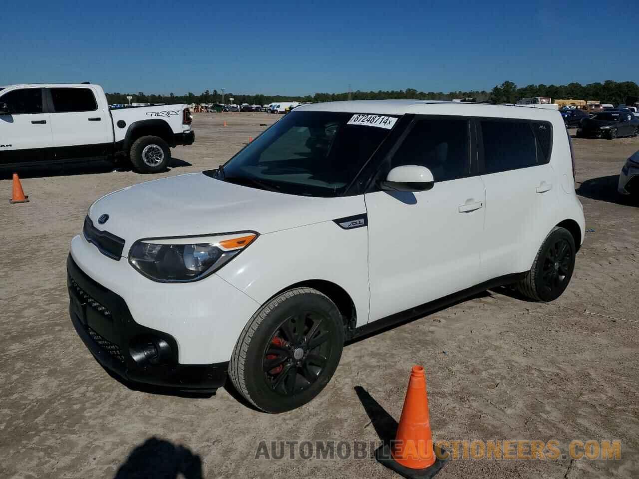 KNDJN2A26H7479917 KIA SOUL 2017