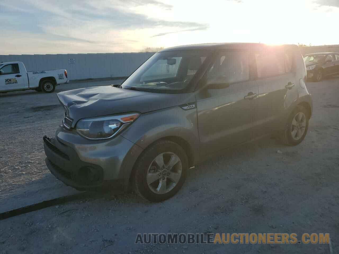 KNDJN2A26H7501768 KIA SOUL 2017