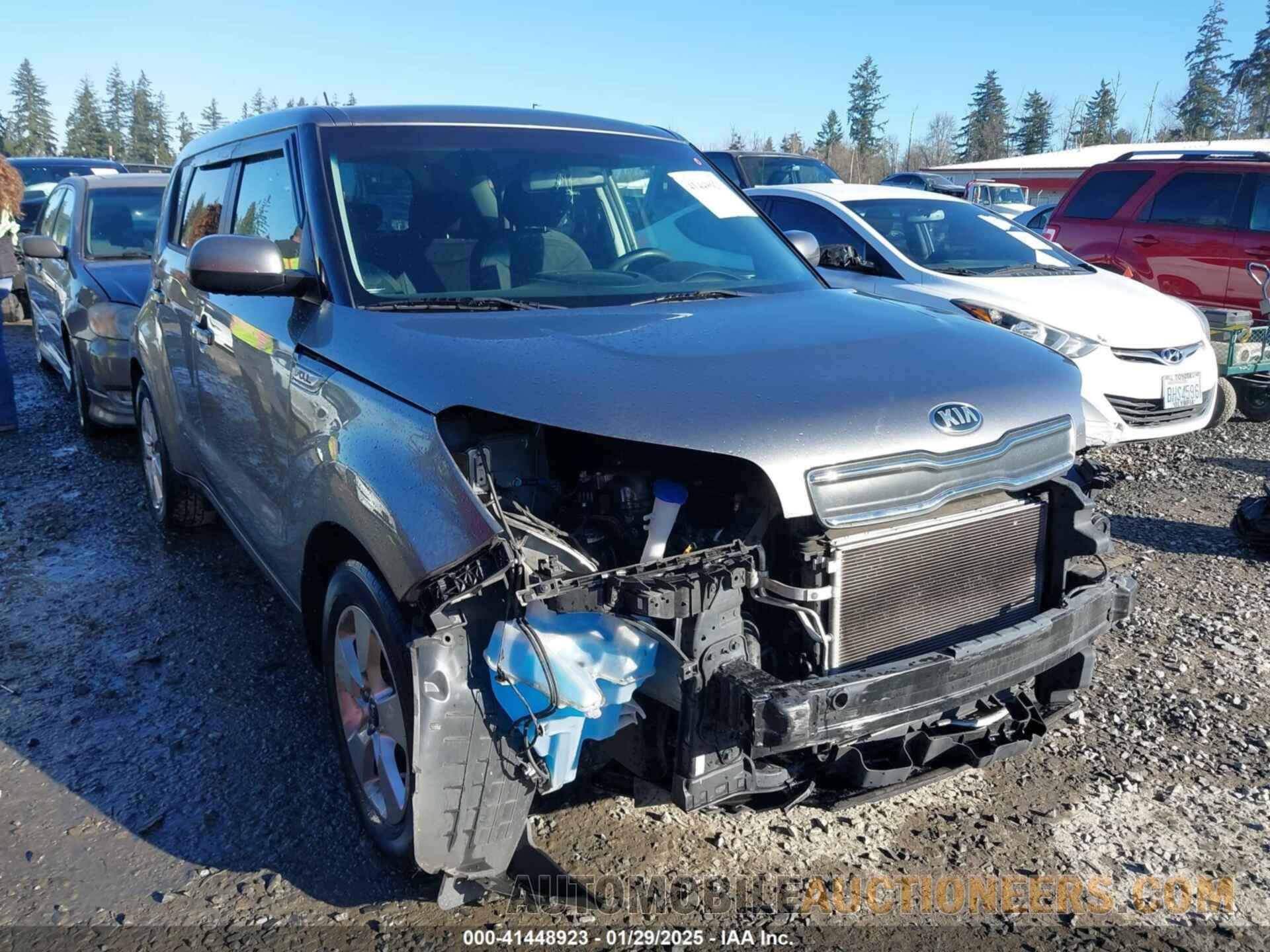 KNDJN2A26J7560714 KIA SOUL 2018