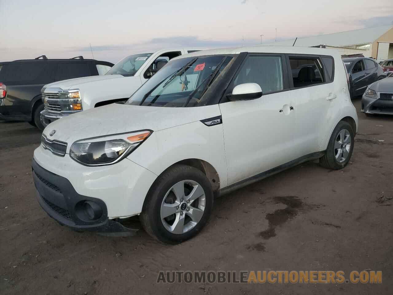 KNDJN2A26J7570479 KIA SOUL 2018