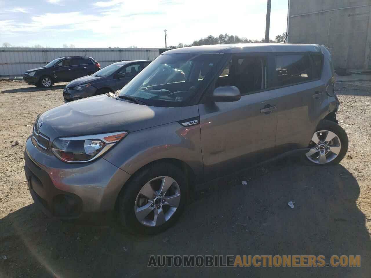 KNDJN2A26J7570868 KIA SOUL 2018