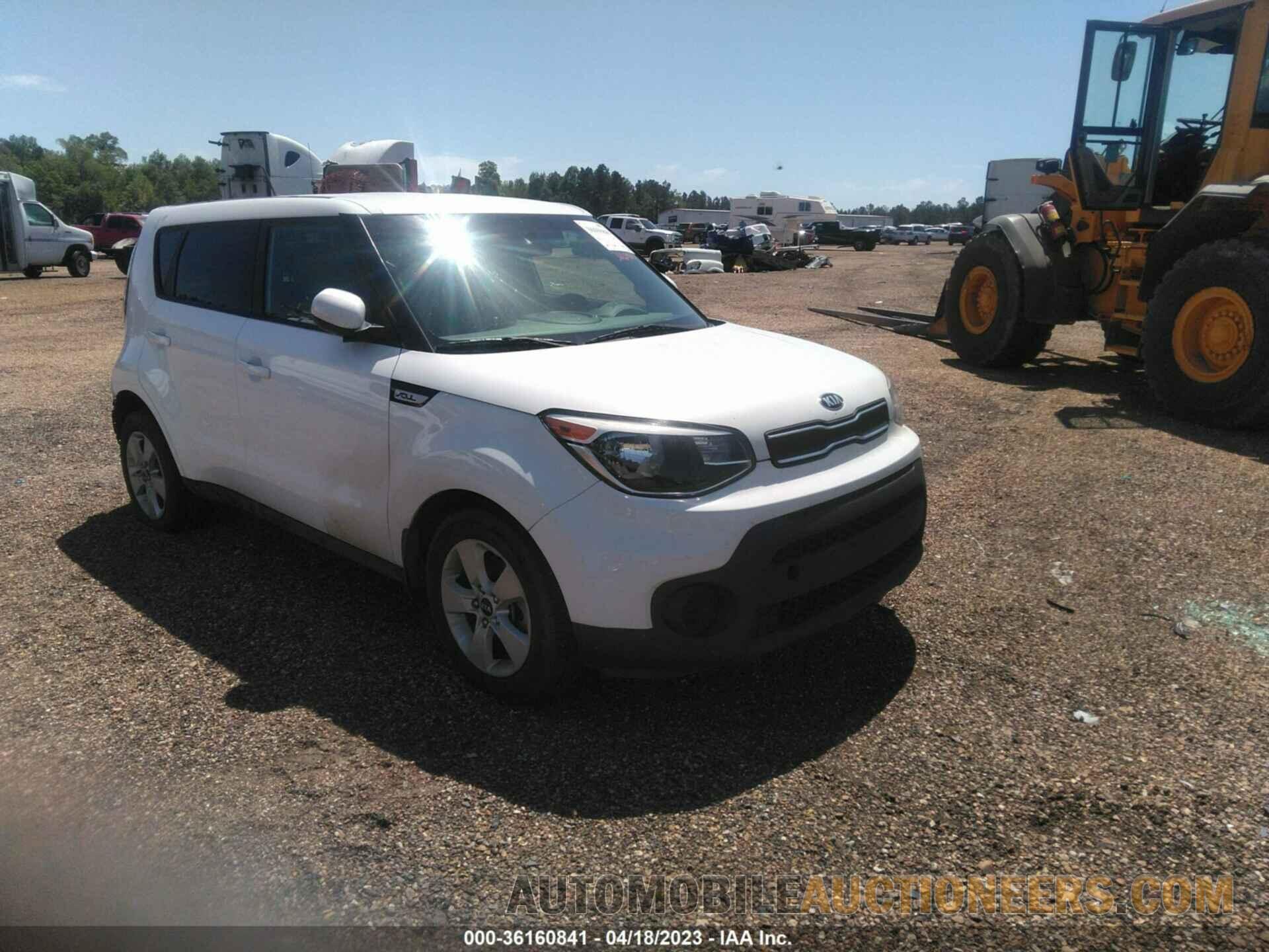 KNDJN2A26J7890563 KIA SOUL 2018