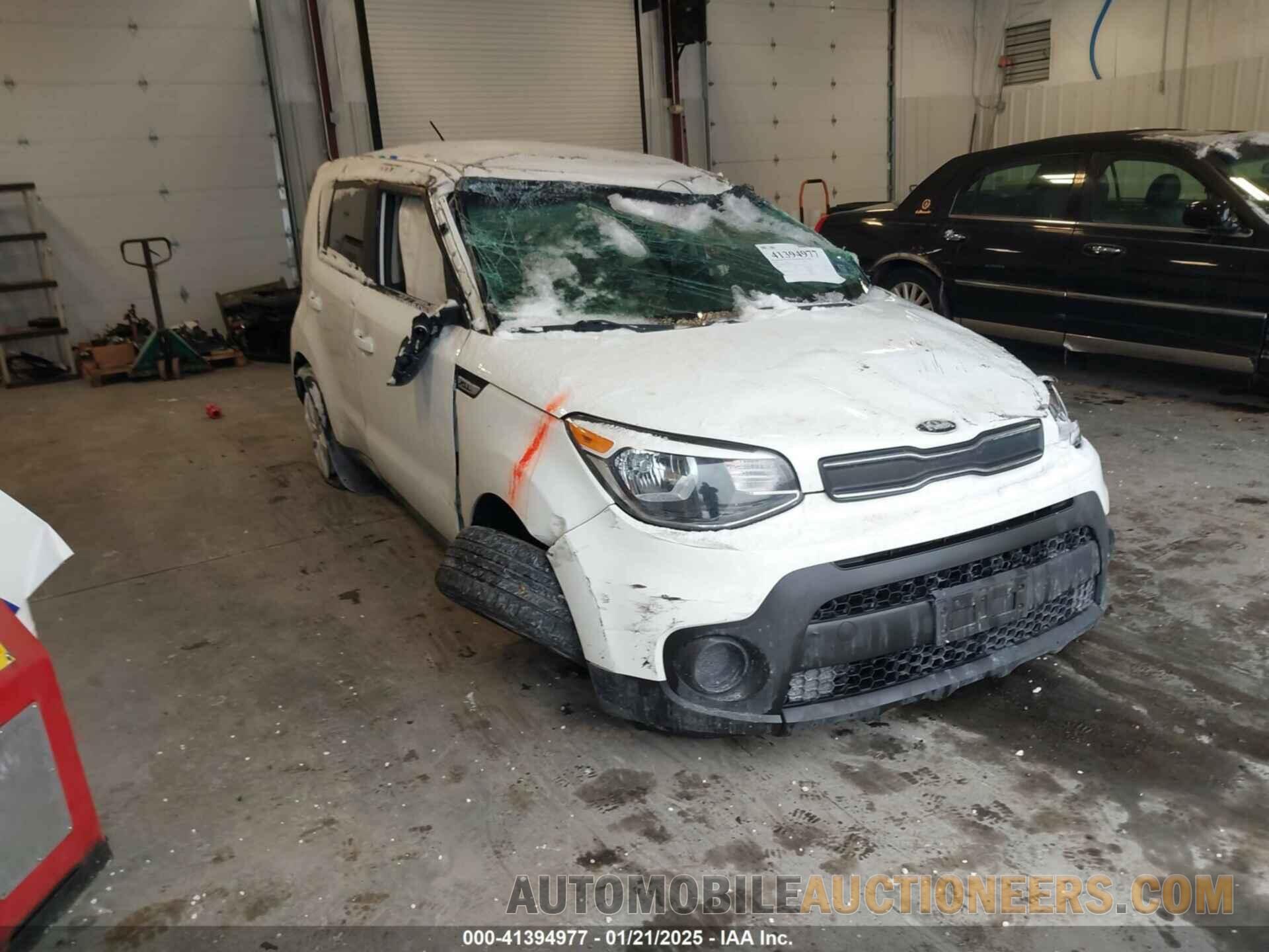 KNDJN2A26J7893950 KIA SOUL 2018