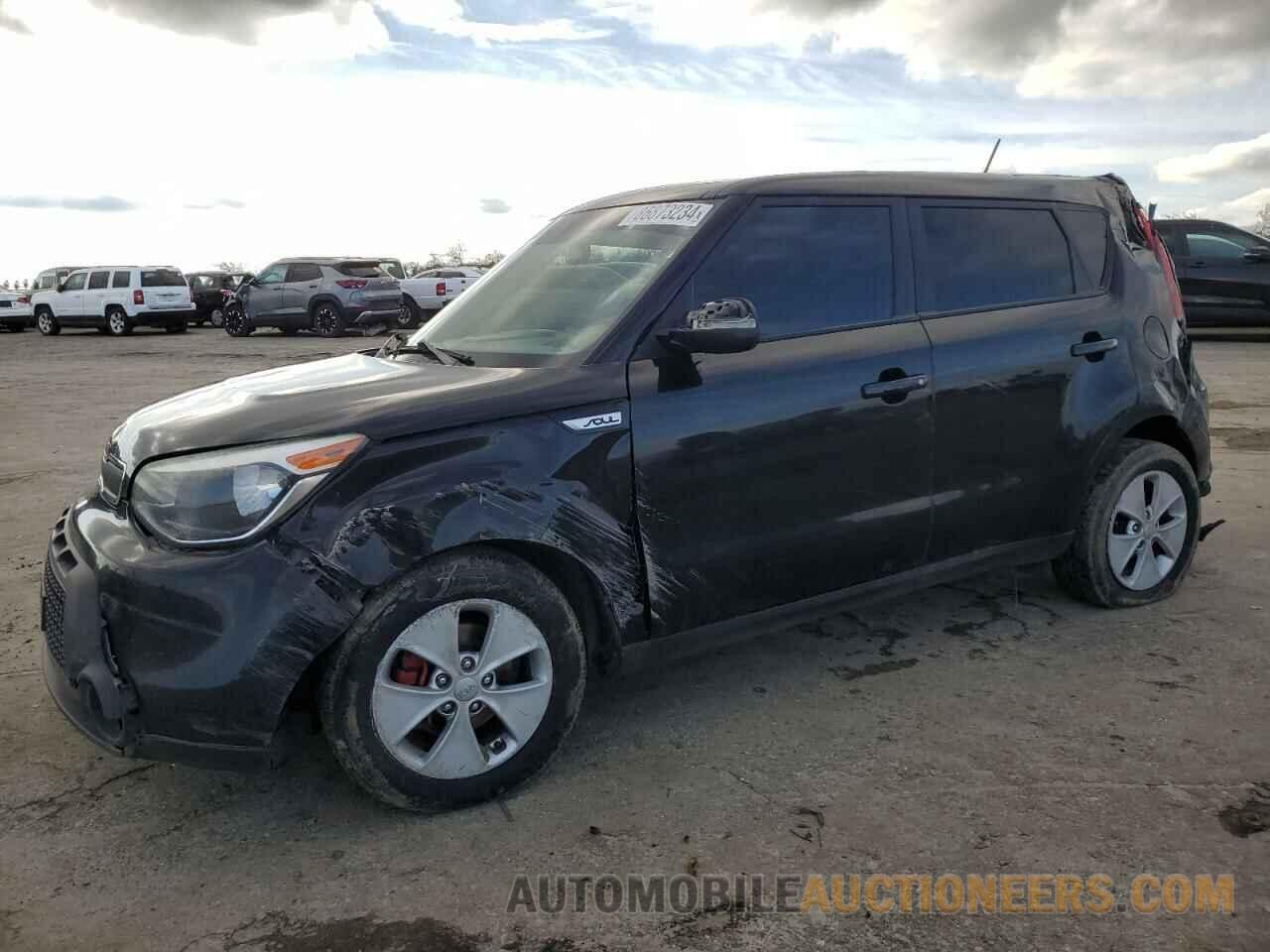 KNDJN2A27F7182586 KIA SOUL 2015