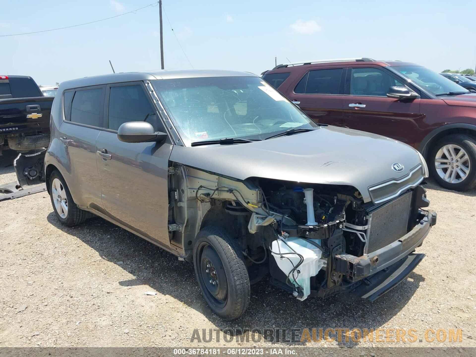 KNDJN2A27J7568143 KIA SOUL 2018