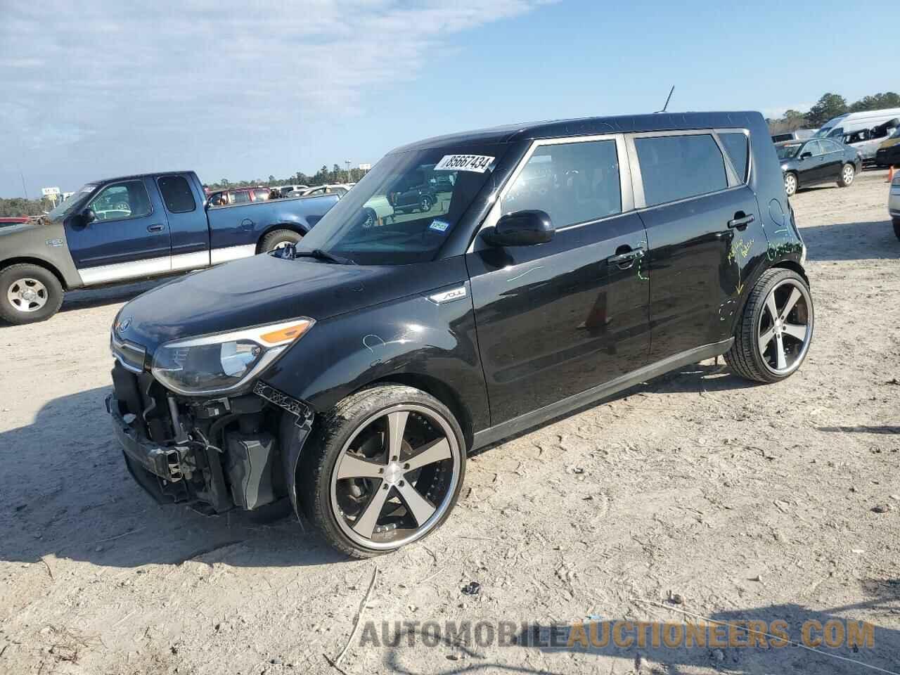 KNDJN2A28J7893724 KIA SOUL 2018