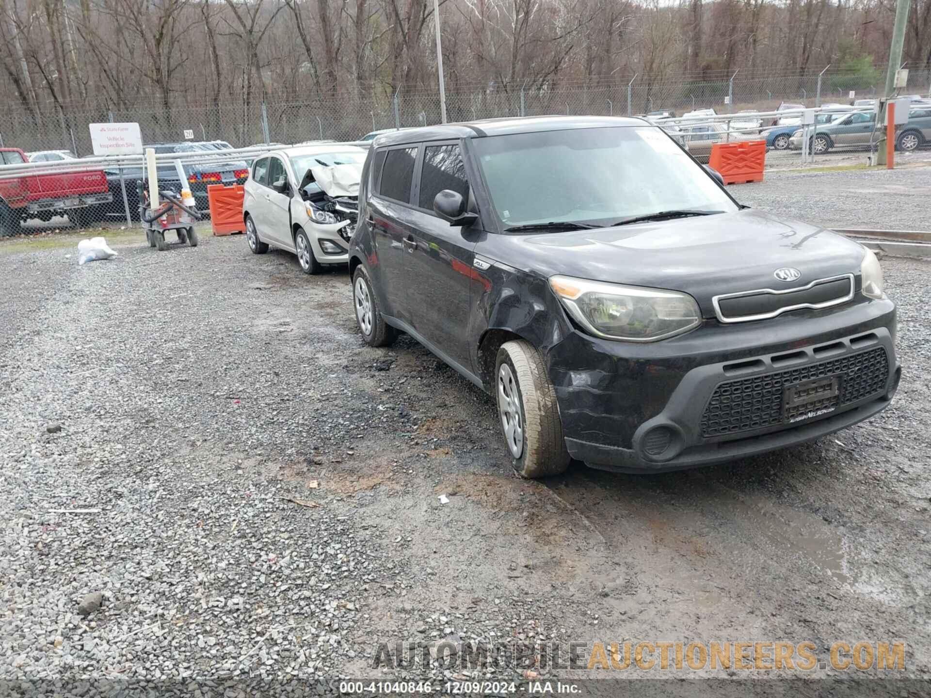 KNDJN2A29F7169631 KIA SOUL 2015