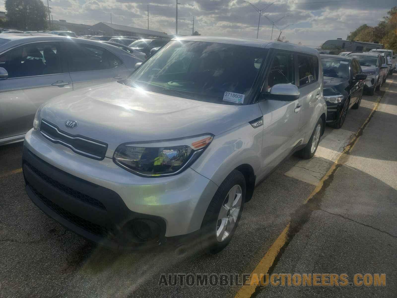 KNDJN2A29J7569164 Kia Soul 2018