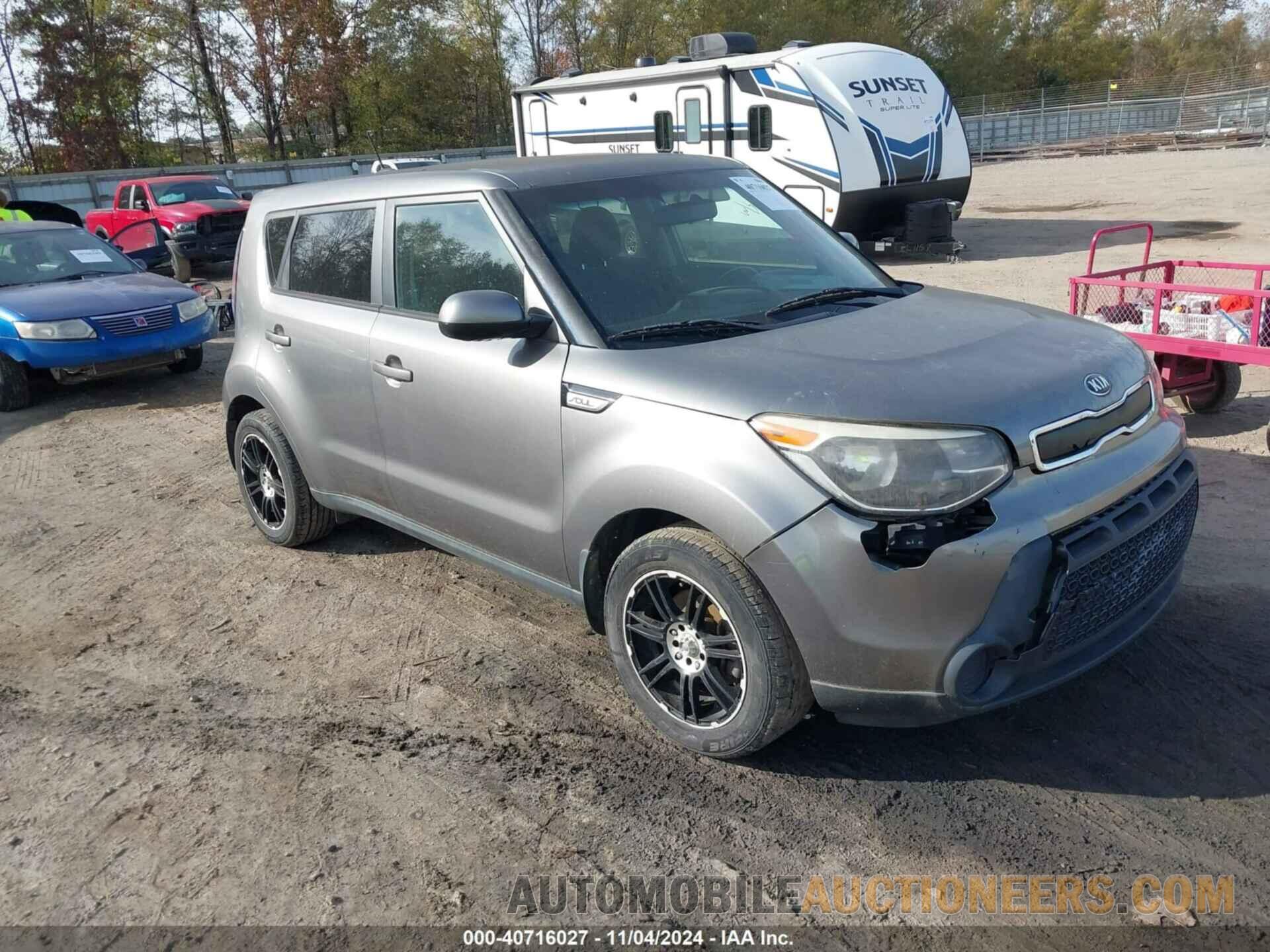 KNDJN2A2XF7158038 KIA SOUL 2015