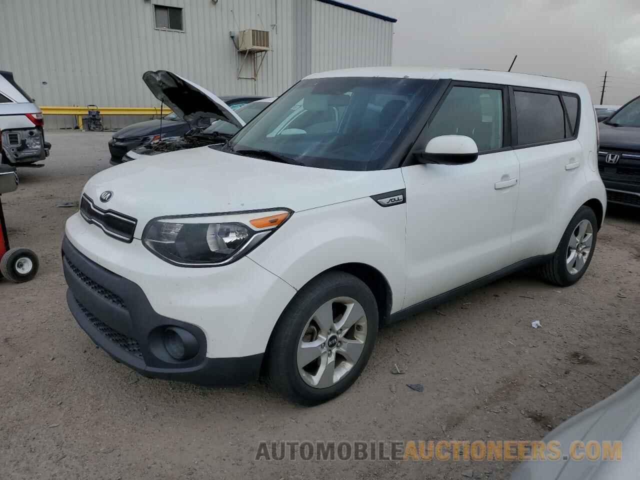 KNDJN2A2XH7496560 KIA SOUL 2017