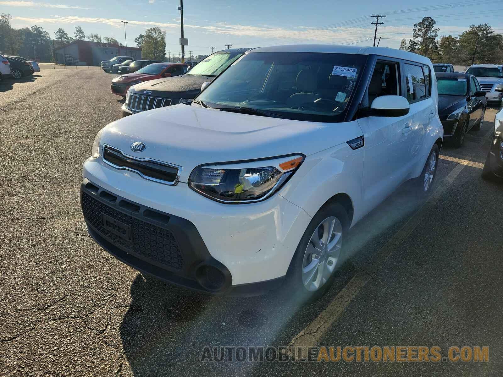 KNDJP3A51F7790565 Kia Soul 2015