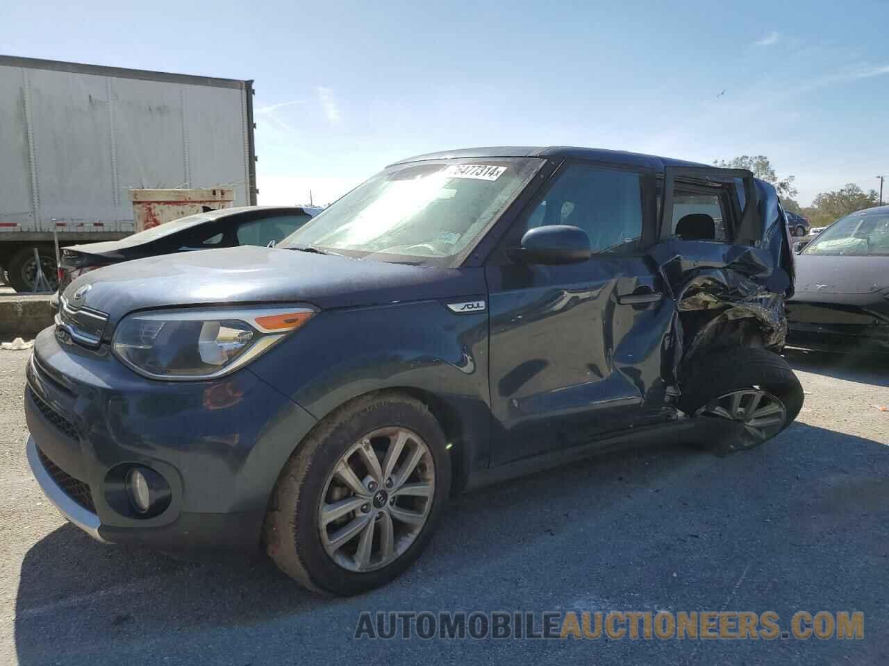 KNDJP3A51J7583490 KIA SOUL 2018