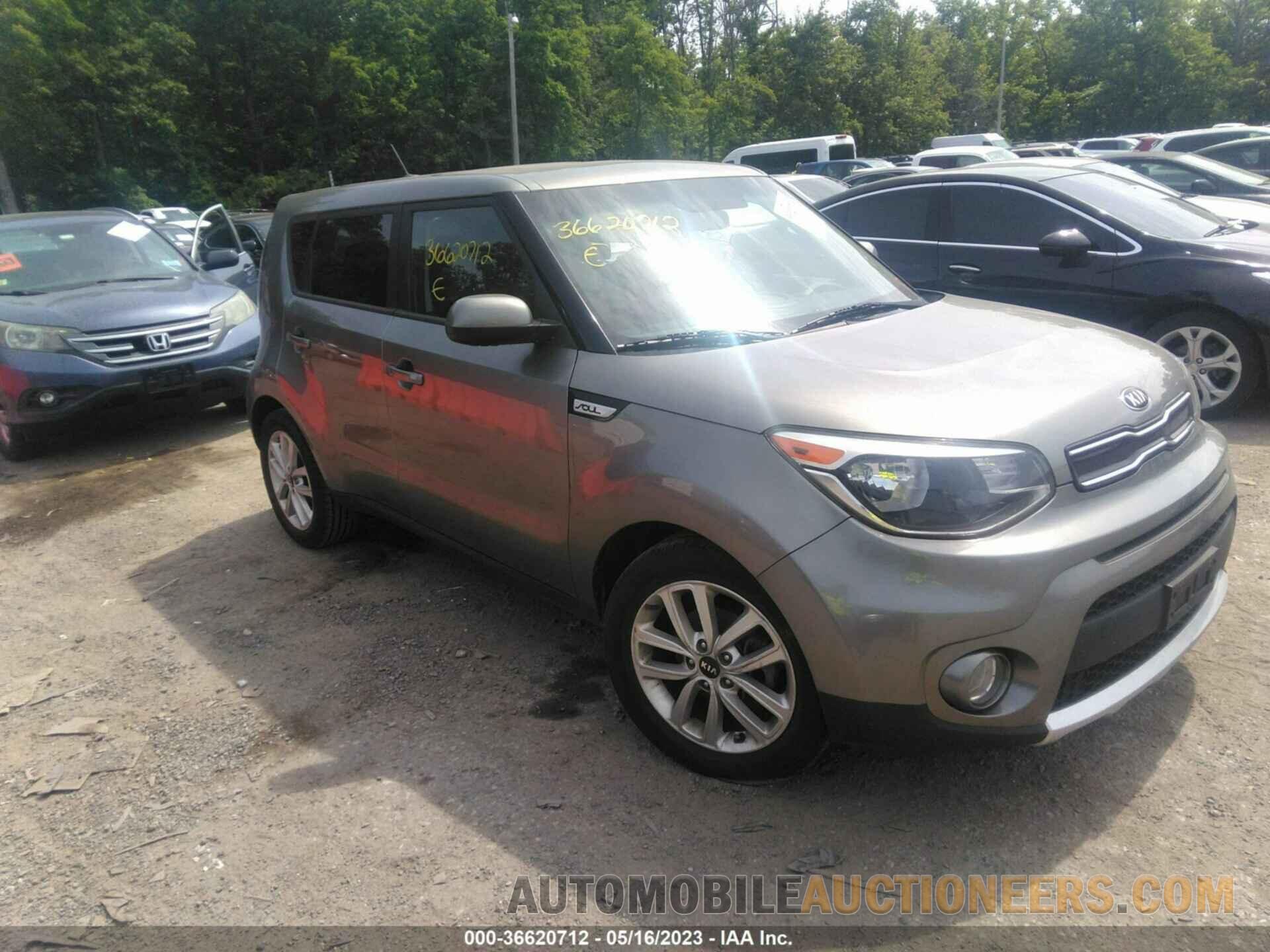 KNDJP3A51J7601986 KIA SOUL 2018