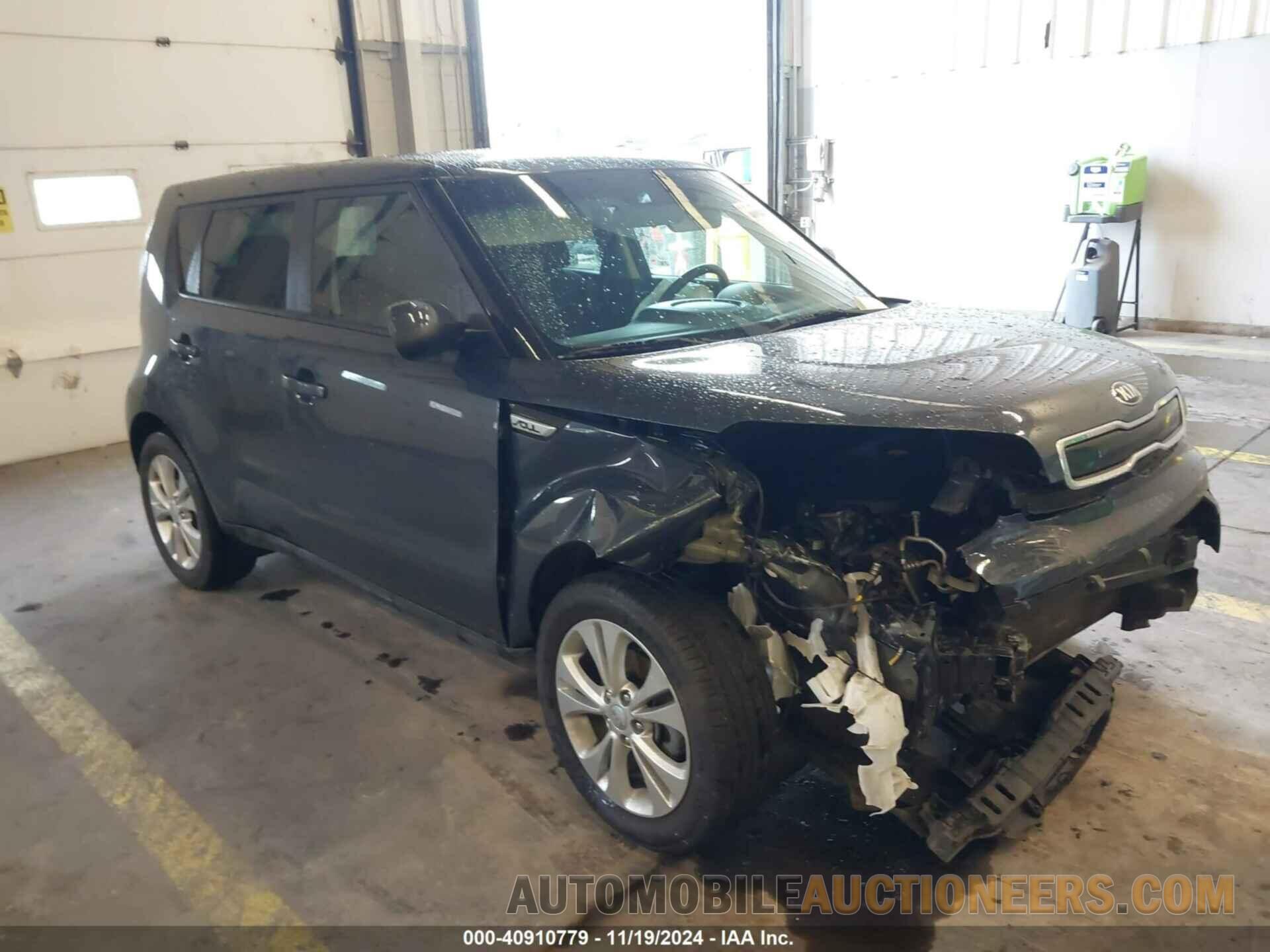 KNDJP3A52F7180349 KIA SOUL 2015