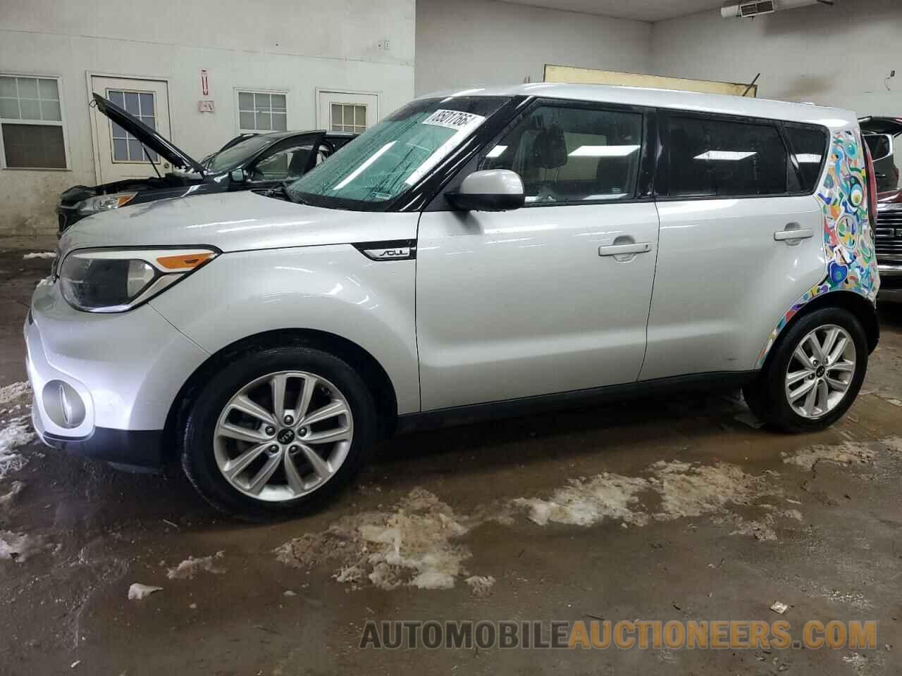 KNDJP3A53J7542732 KIA SOUL 2018