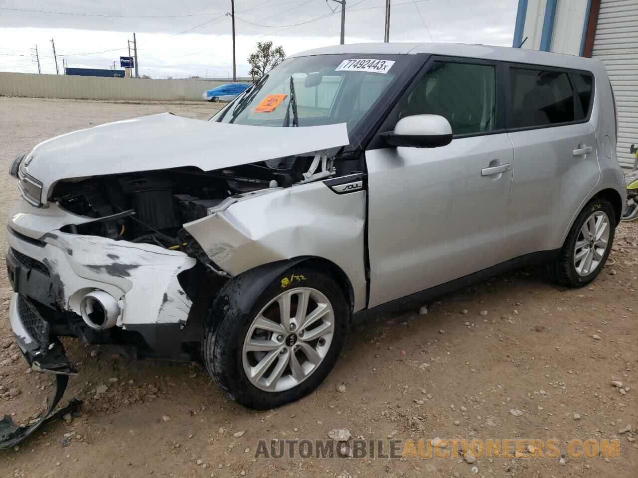 KNDJP3A53J7592563 KIA SOUL 2018