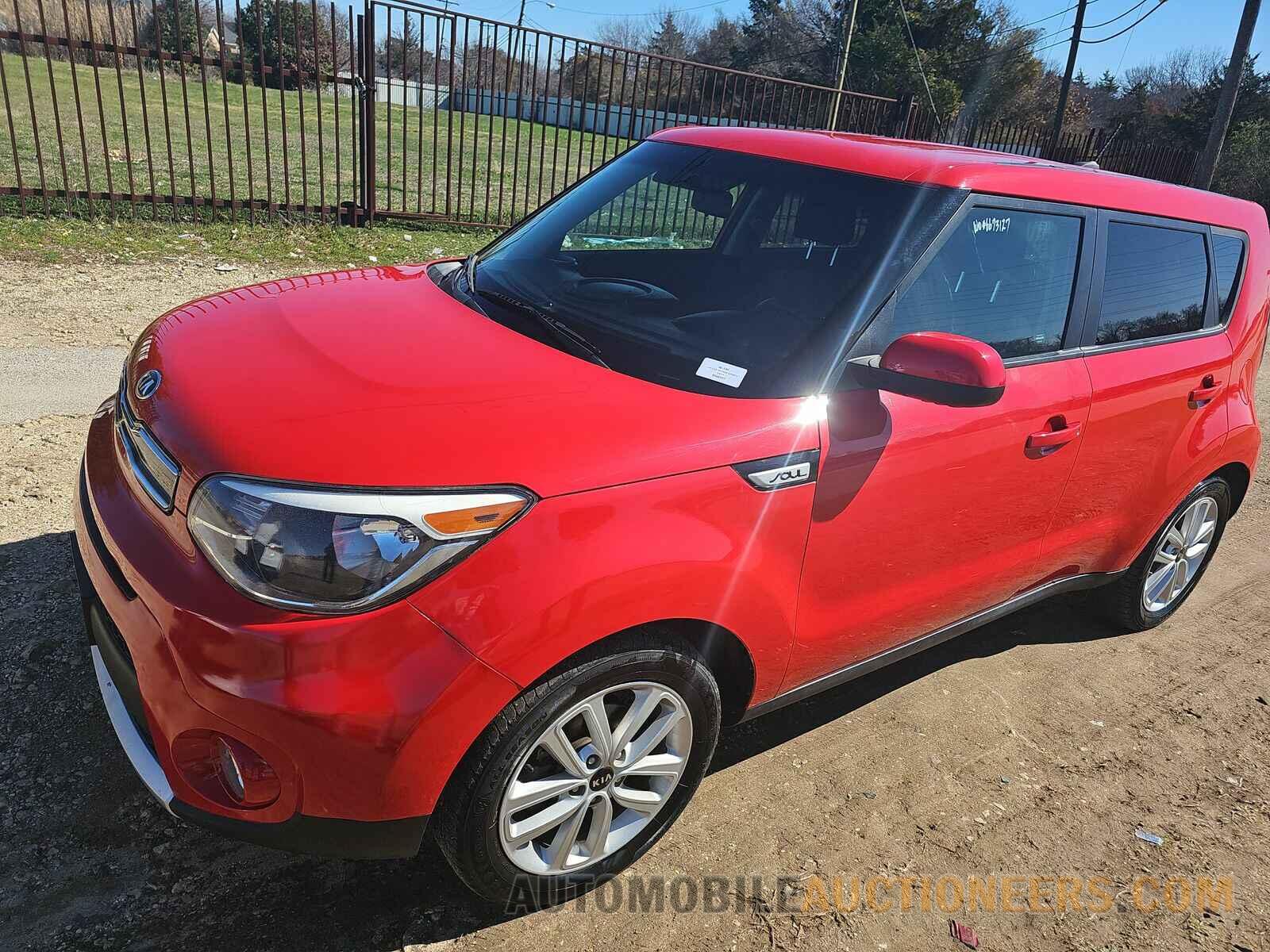 KNDJP3A53J7592868 Kia Soul 2018