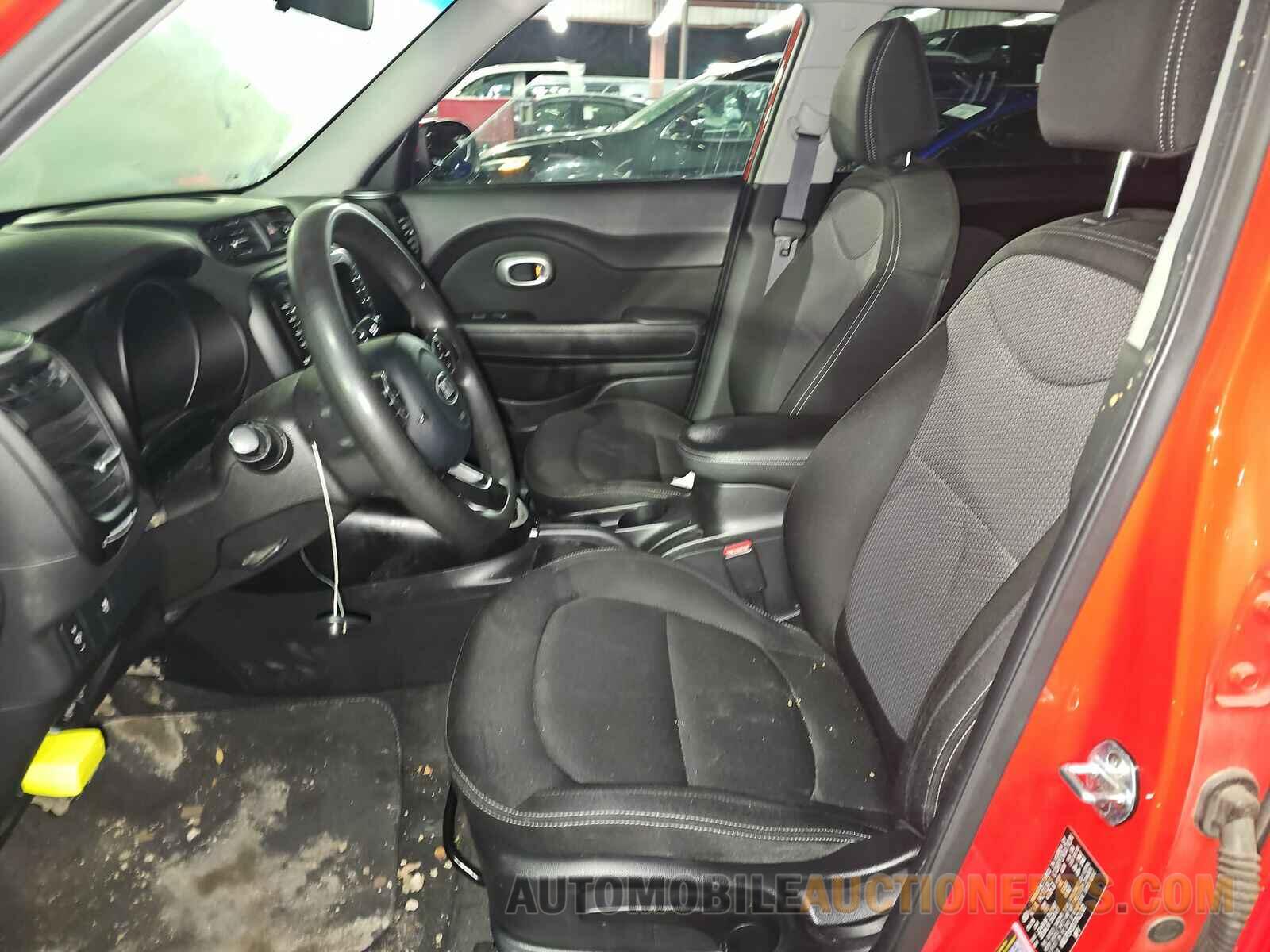 KNDJP3A53J7622192 Kia Soul 2018