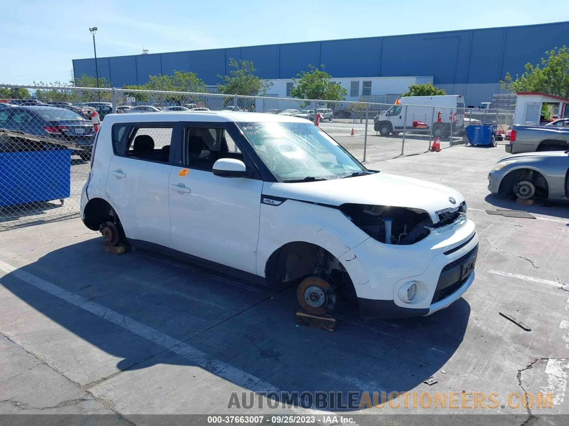 KNDJP3A55J7528704 KIA SOUL 2018