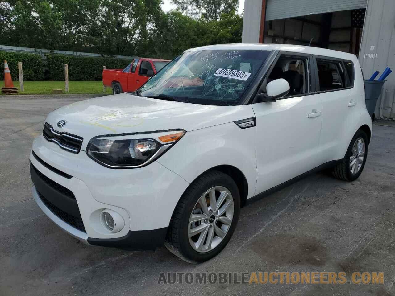 KNDJP3A55J7557863 KIA SOUL 2018