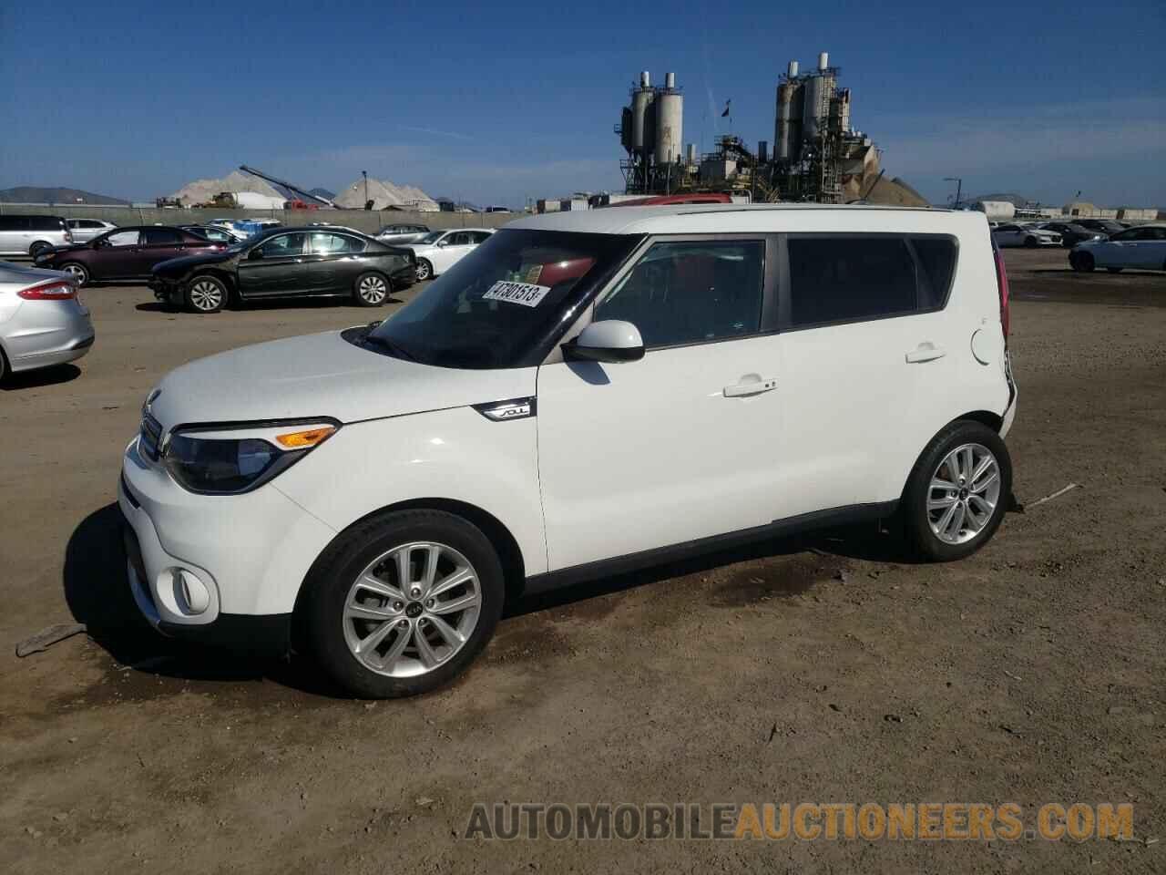 KNDJP3A55J7562643 KIA SOUL 2018