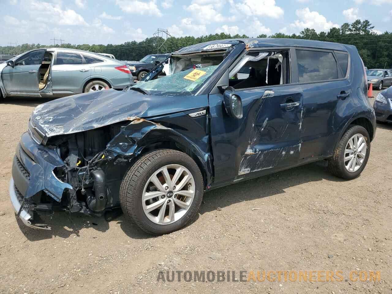 KNDJP3A55J7581886 KIA SOUL 2018